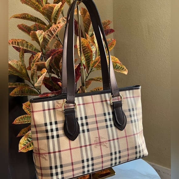 🔹️ BURBERRY🔹️ Vintage shoulder BAG (REPLACEMENT STRAPS) ✨️🤎 - Picture 2 of 14